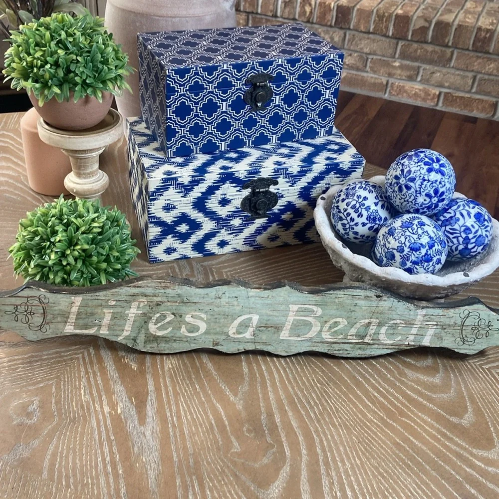 NEW! Coastal Life’s a Beach Distressed Wood Wall Sign - Picture 4 of 8